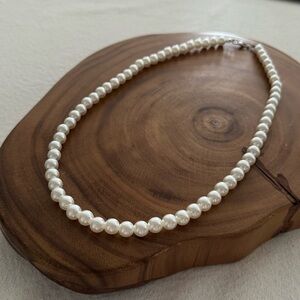 3/$40 NWT Imitation Pearl Necklace